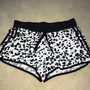 NEVER WORN ADIDAS SHORTS